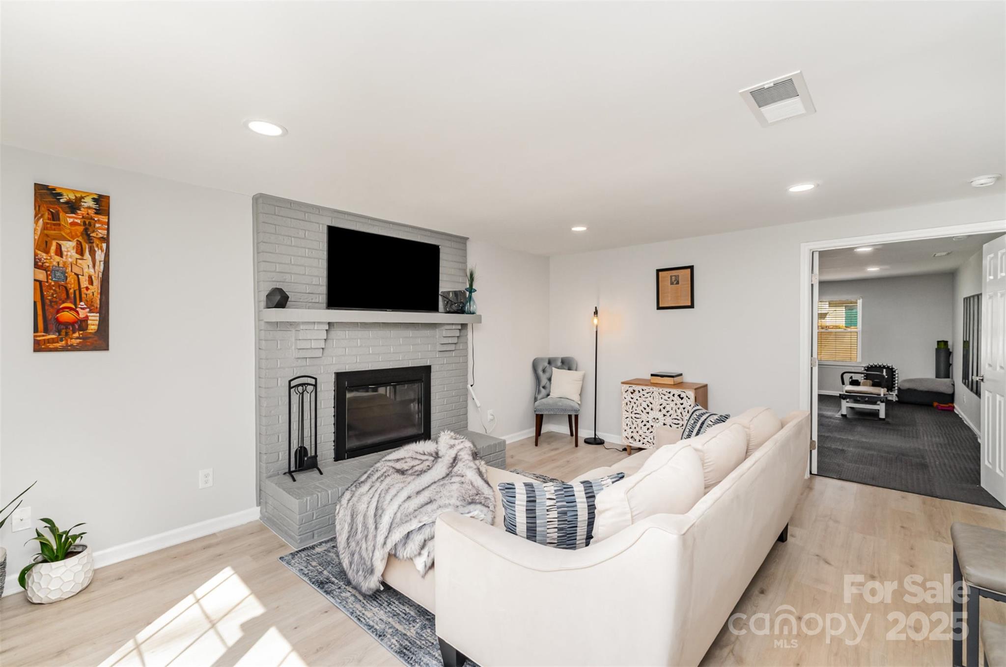 Hickory Ridge - Residential