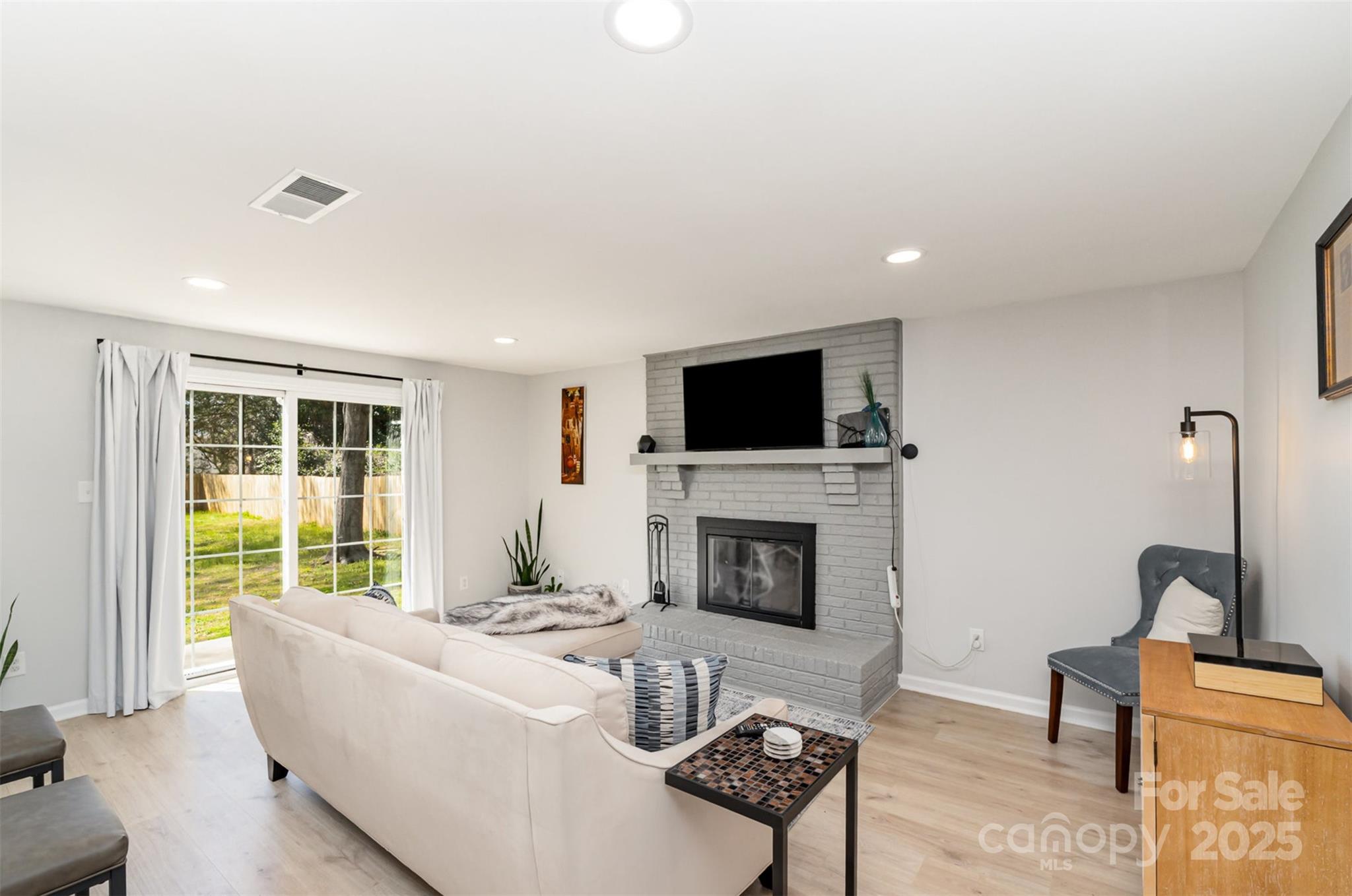 Hickory Ridge - Residential