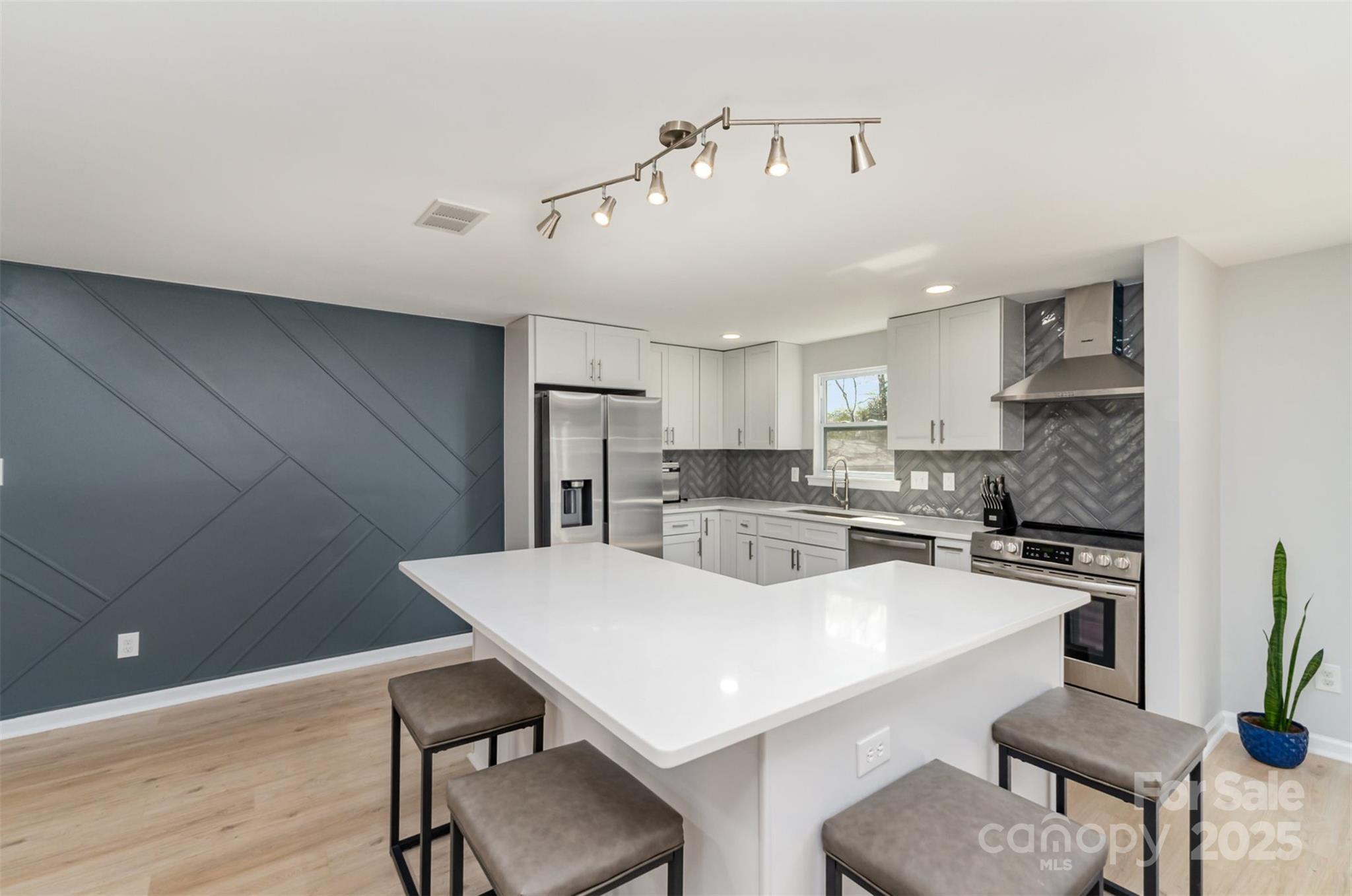 Hickory Ridge - Residential