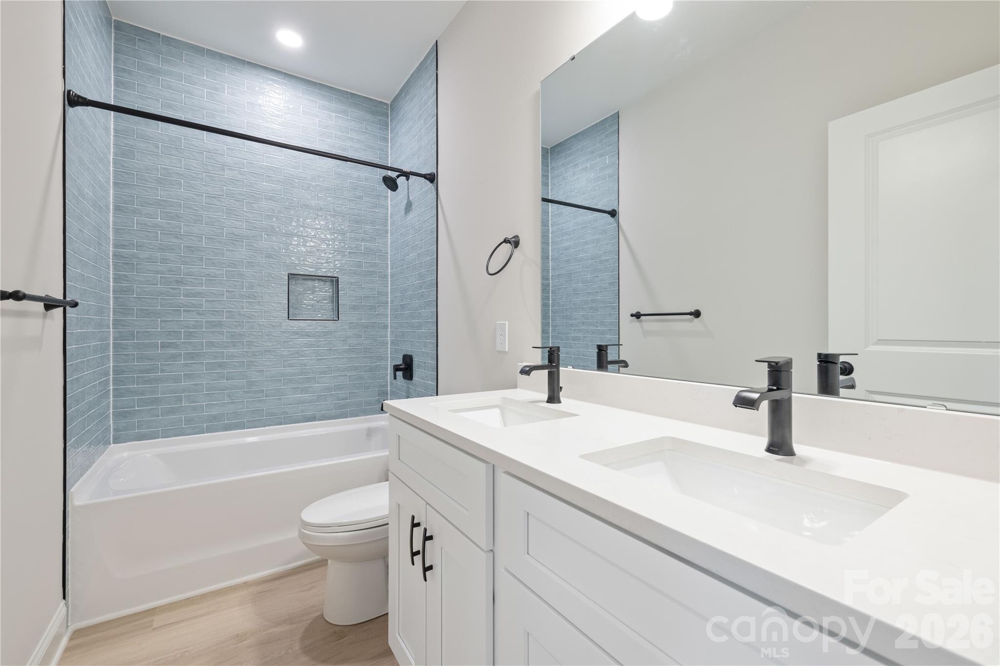 Casa Linda Estates - Residential