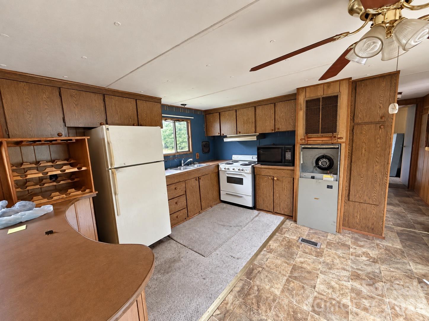 2156 John Everall Road