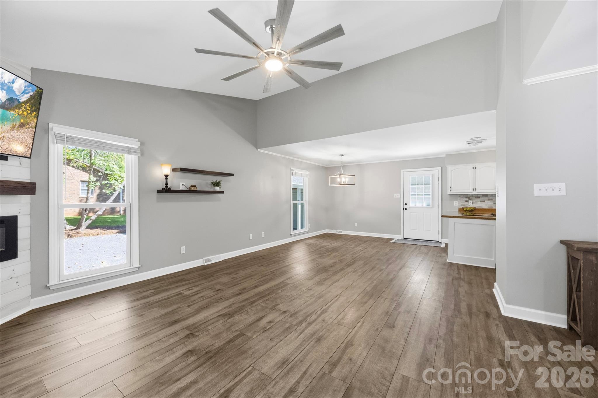 4376 Gentry Lane