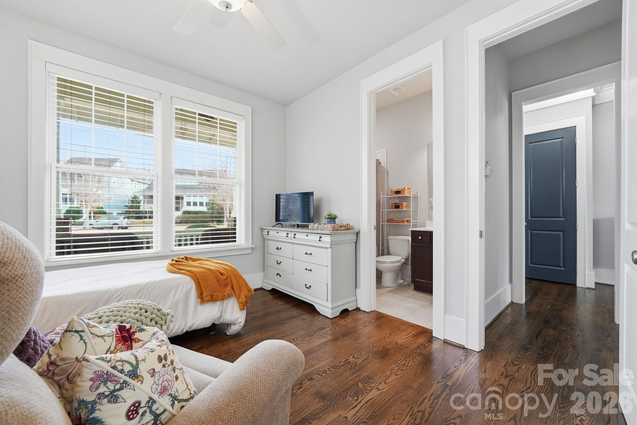 Riverwalk - Residential