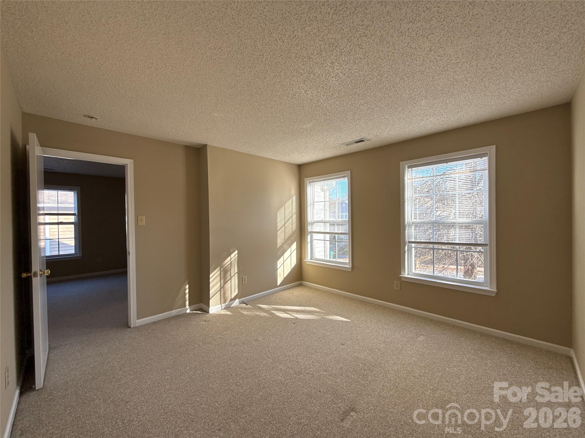 2043 Dunsmore Lane