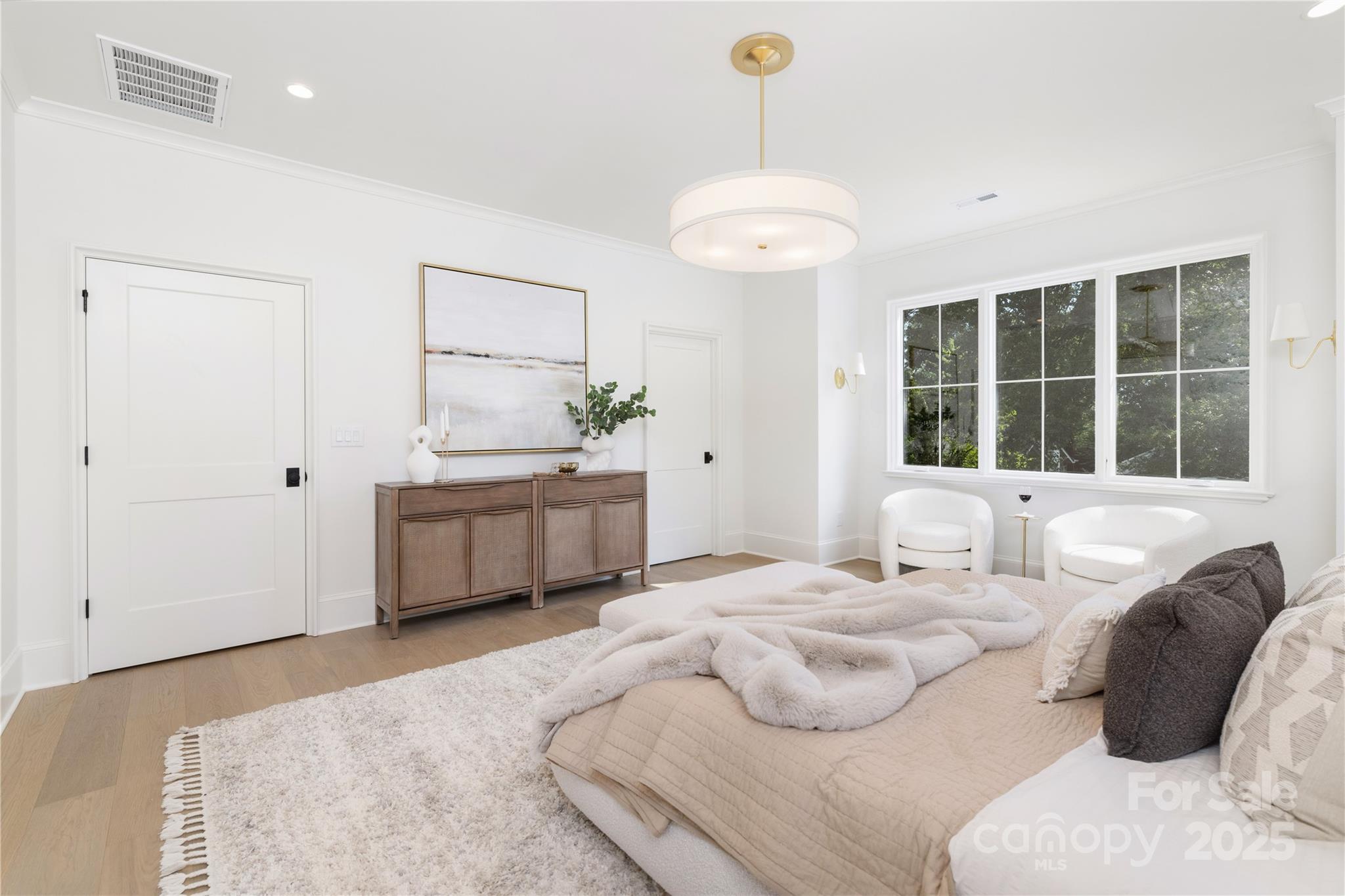 Elizabeth - Residential