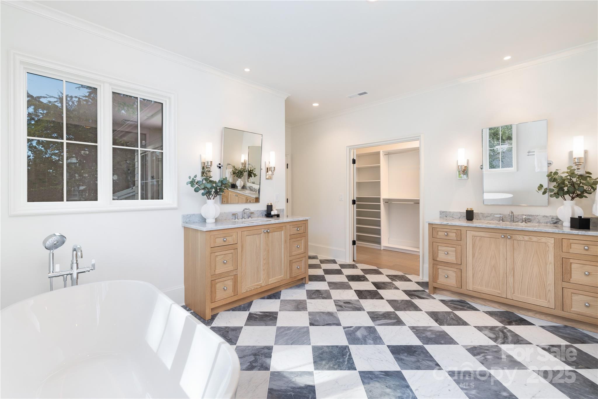 Elizabeth - Residential