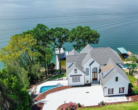 A home in Tega Cay