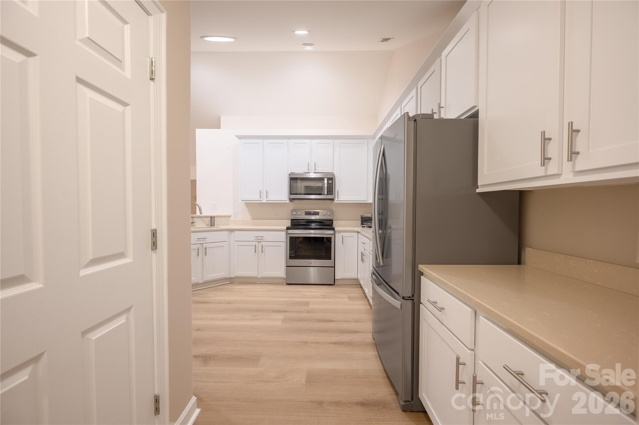 Ridge Road Villa - Residential