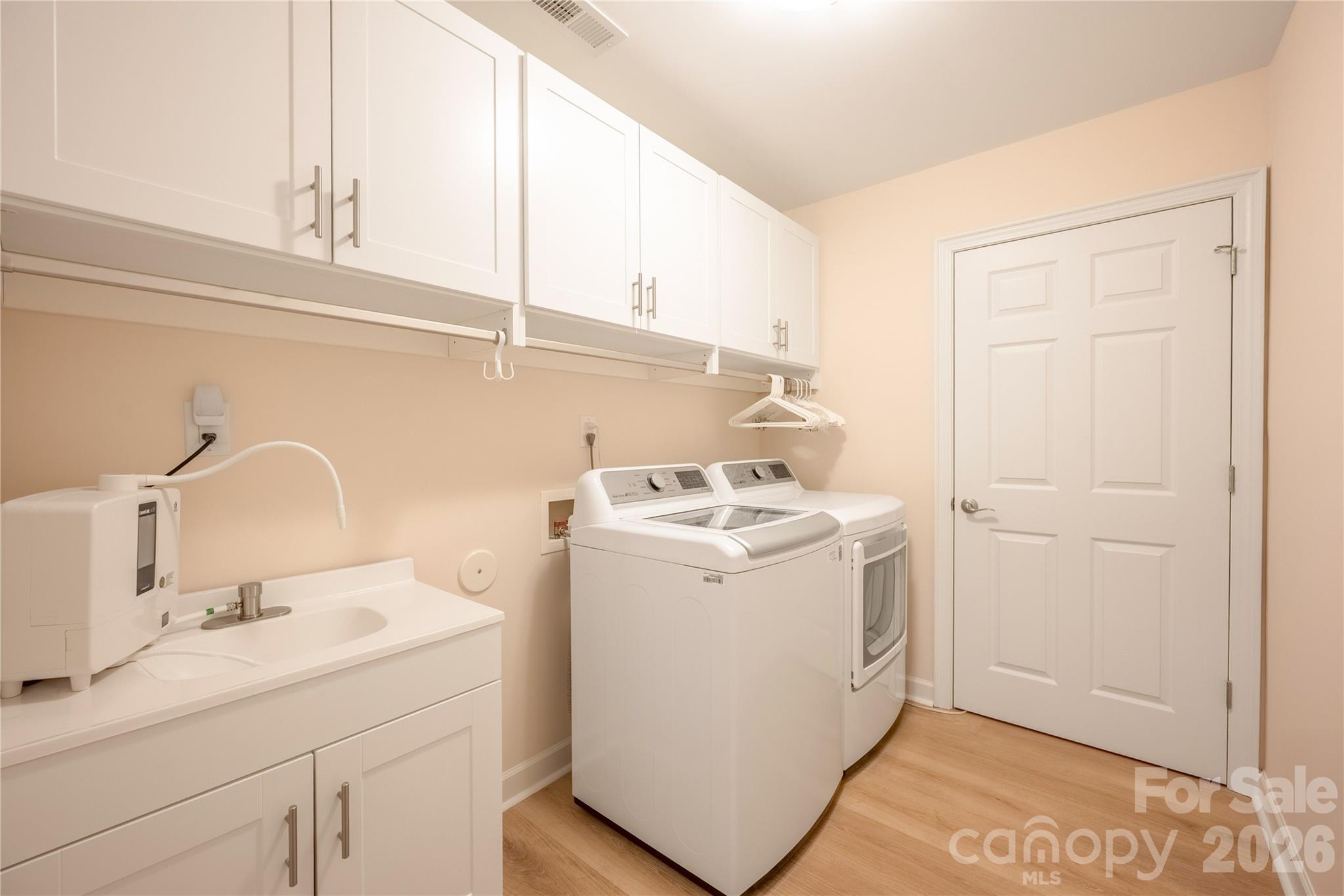 Ridge Road Villa - Residential