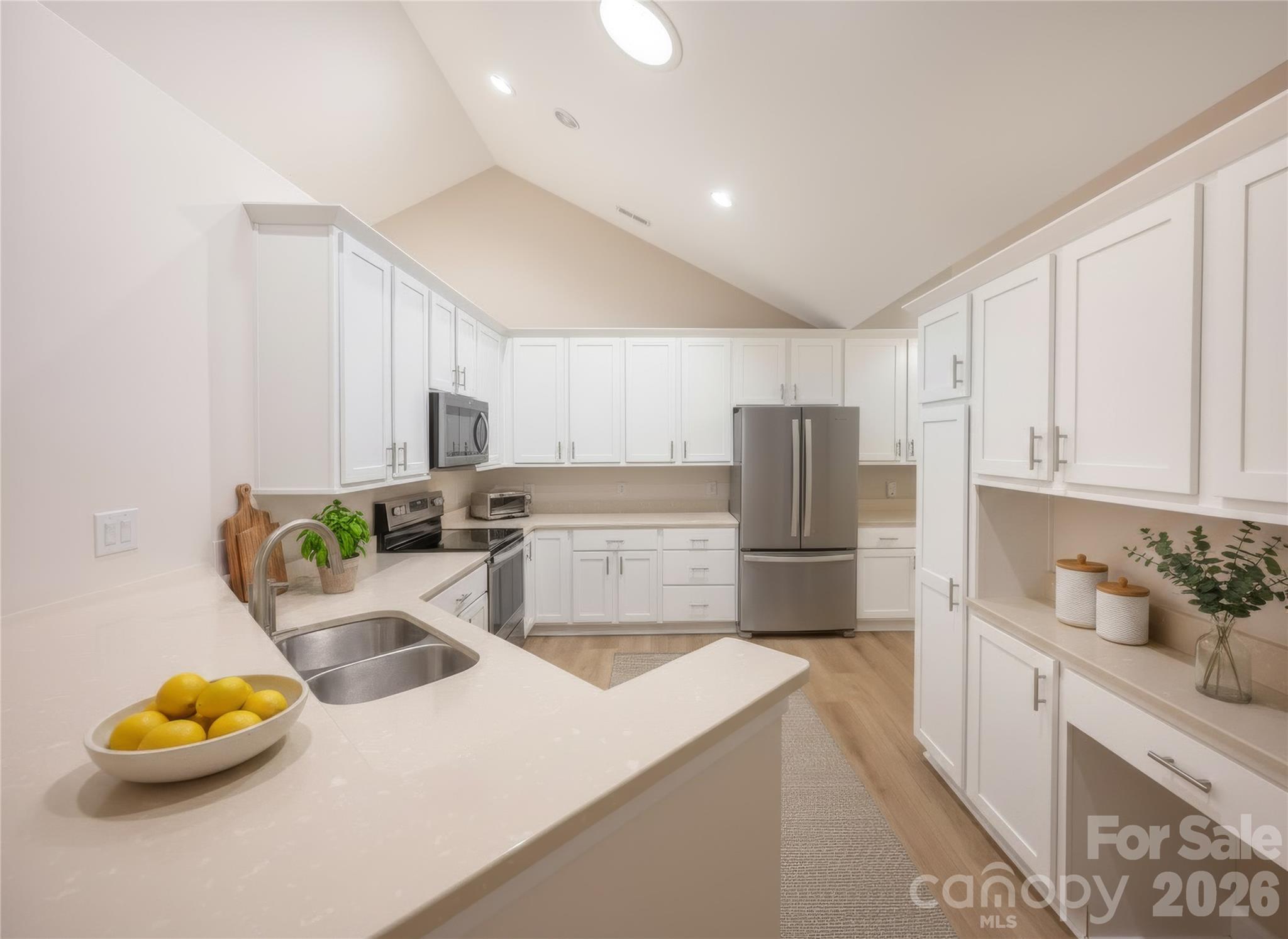 Ridge Road Villa - Residential