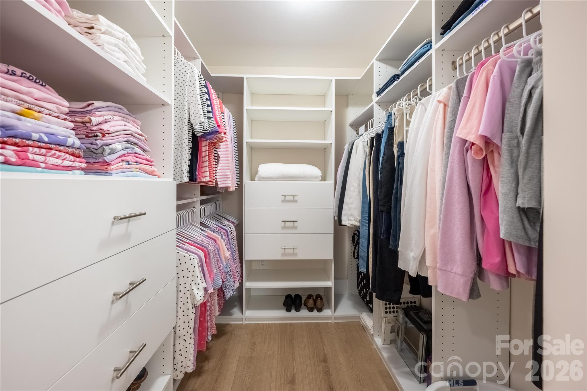 Ridge Road Villa - Residential