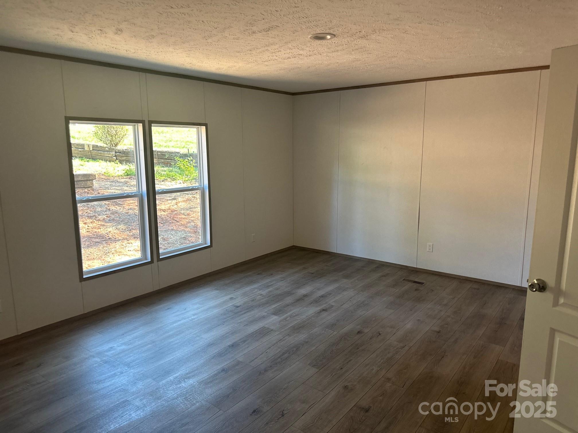 Windward Pointe - Residential