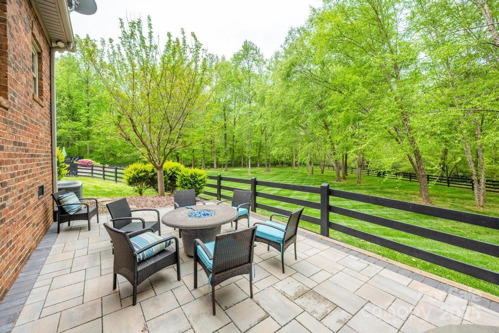 Spicewood Acres - Residential