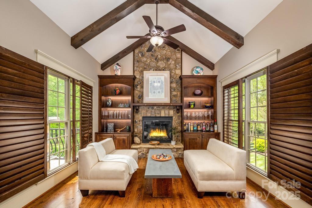 Spicewood Acres - Residential