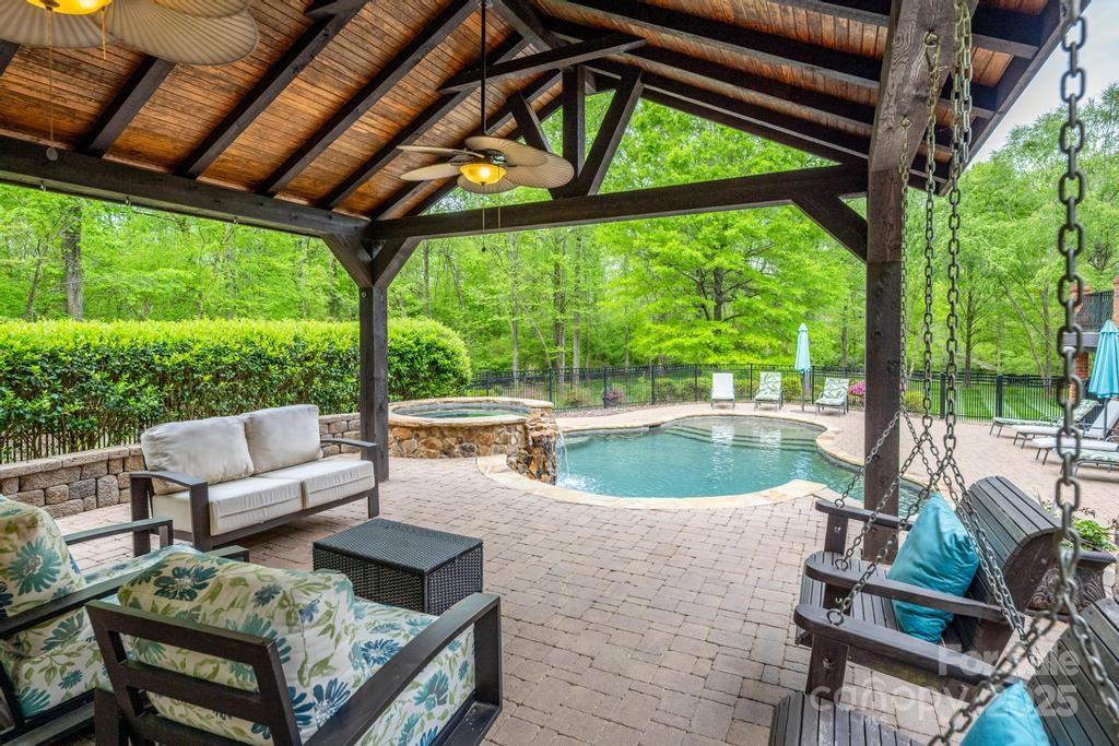 Spicewood Acres - Residential