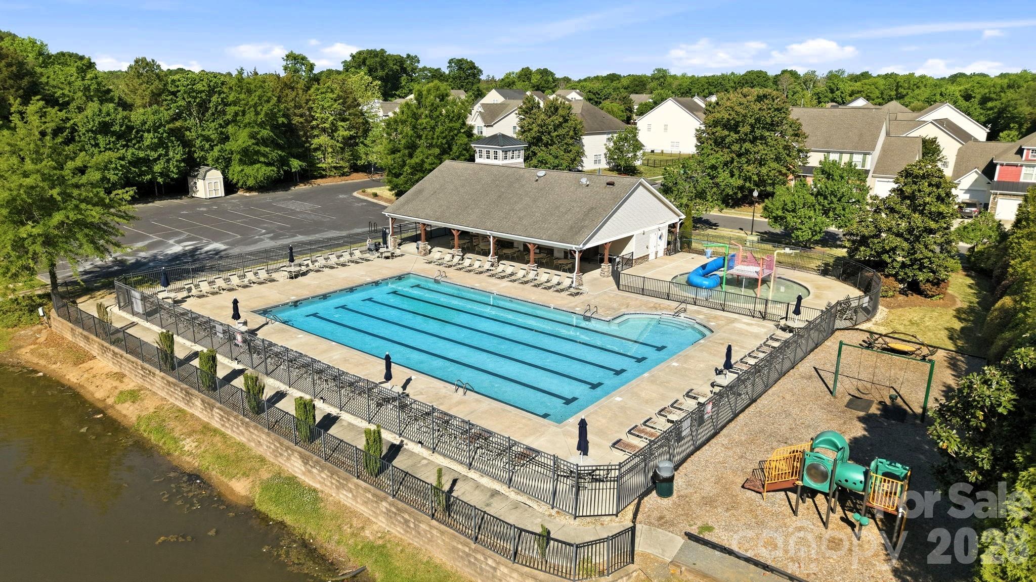 Waterlyn - Residential