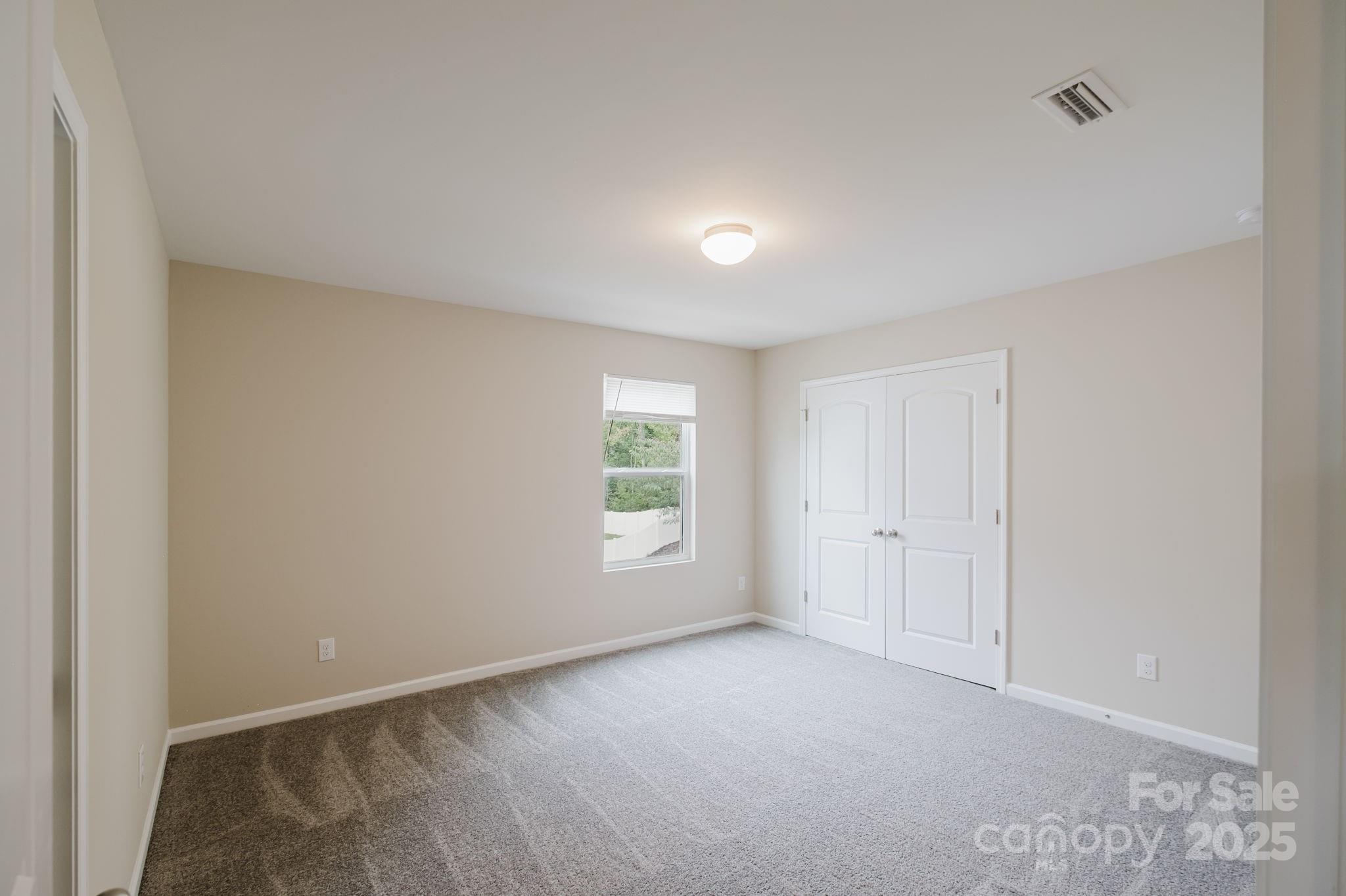 Clover, South Carolina 29710, United States, 4 Bedrooms Bedrooms, ,4 BathroomsBathrooms,Residential,Active,220795