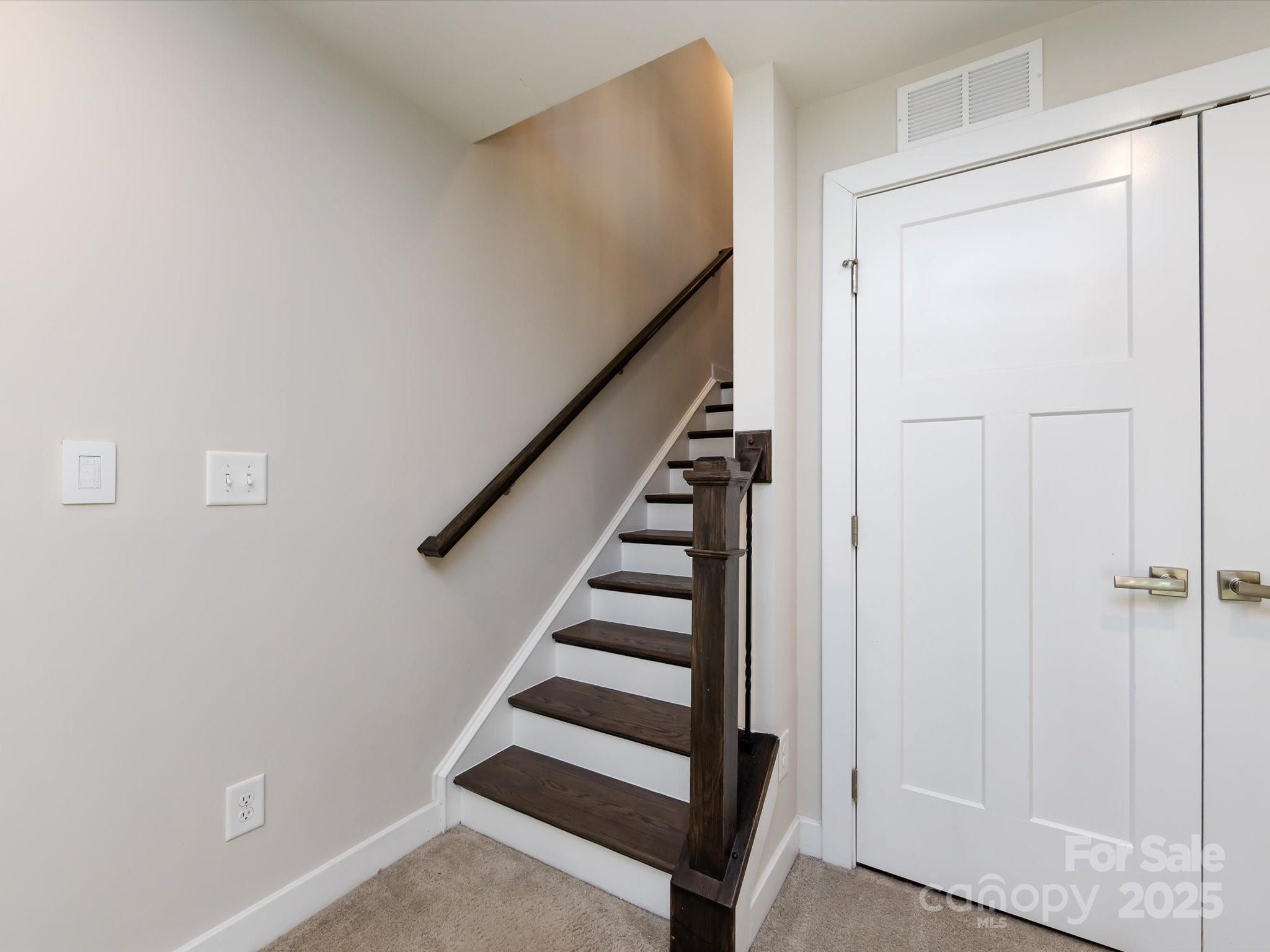 Townes of Oakhurst - Residential