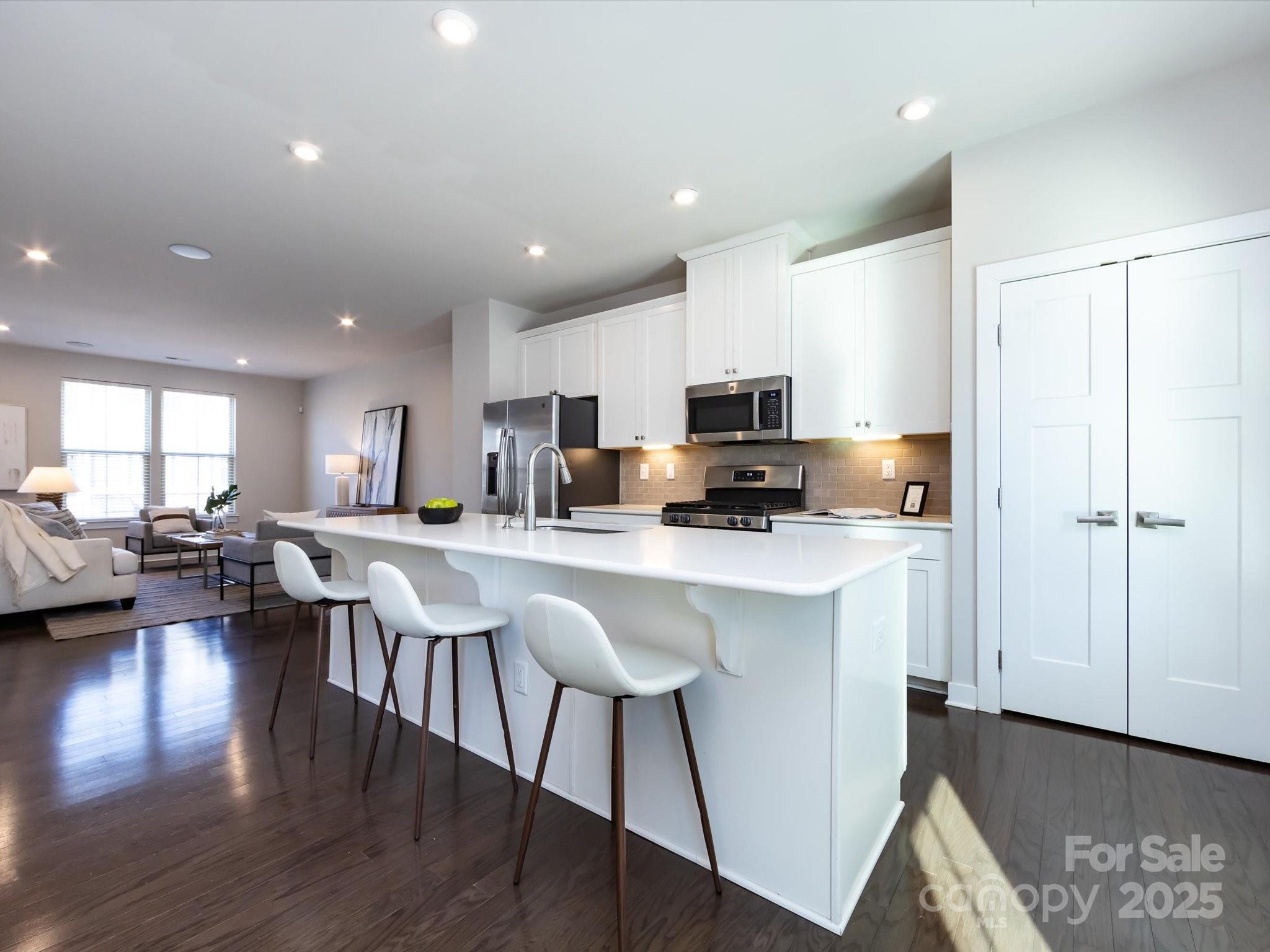 Townes of Oakhurst - Residential