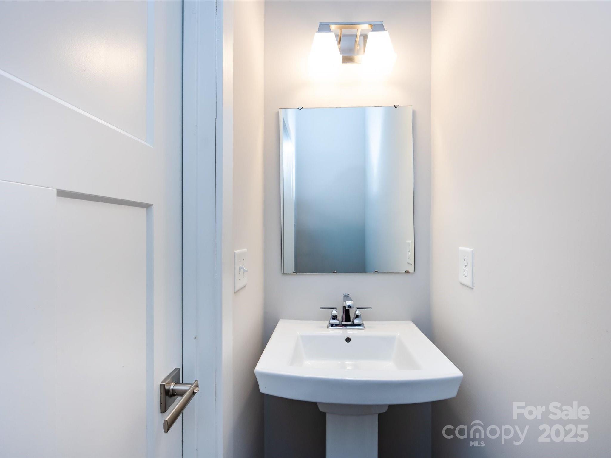 Townes of Oakhurst - Residential