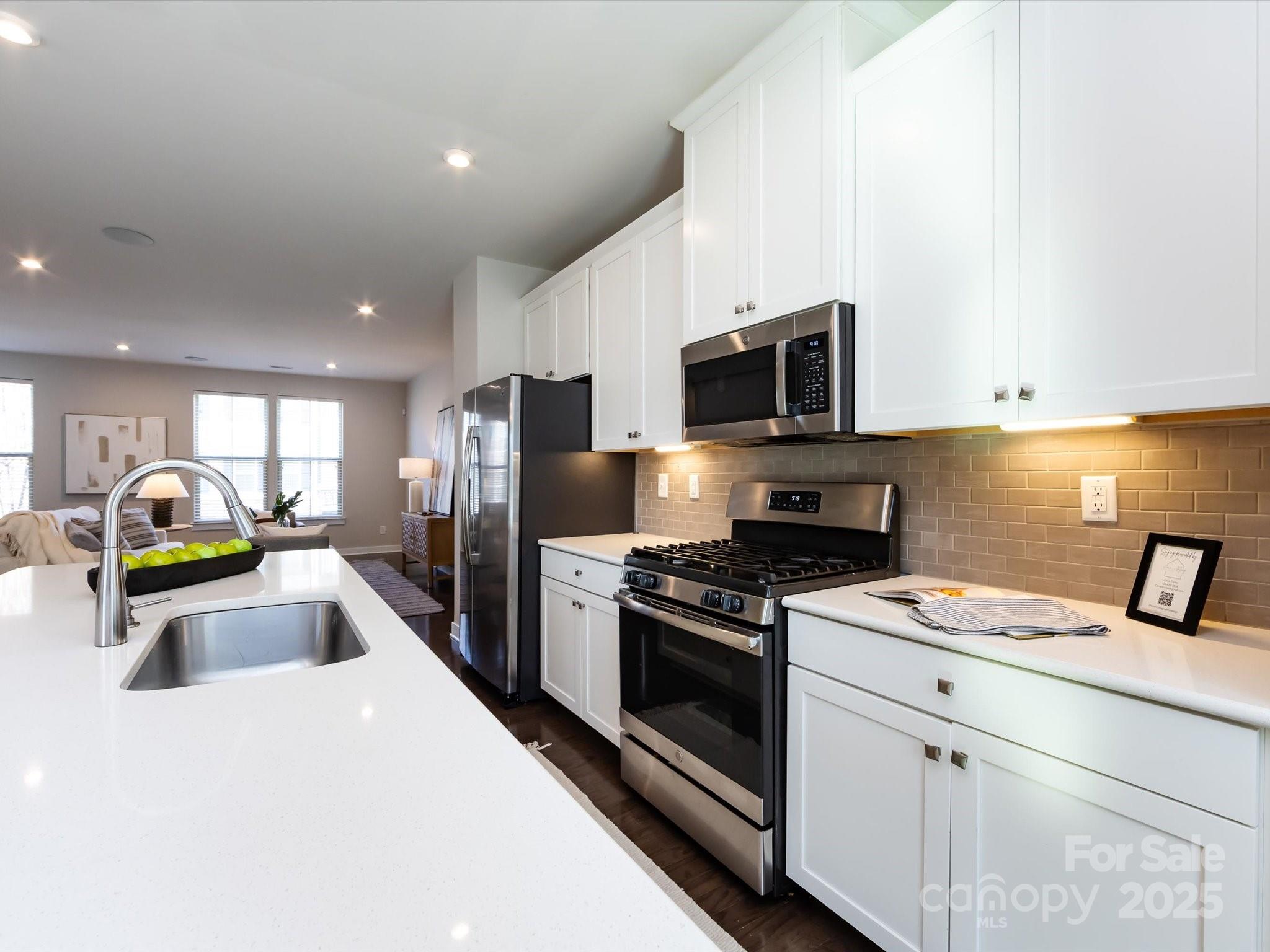 Townes of Oakhurst - Residential