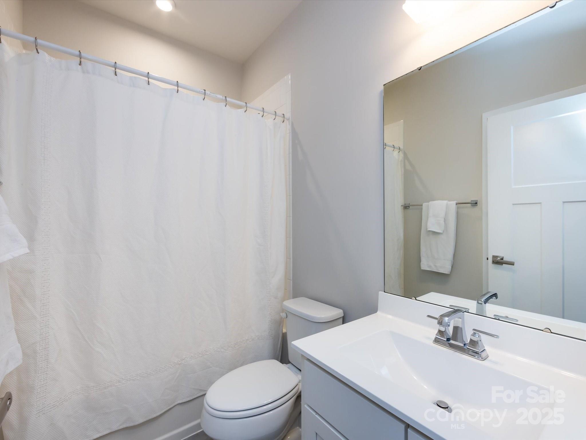 Townes of Oakhurst - Residential