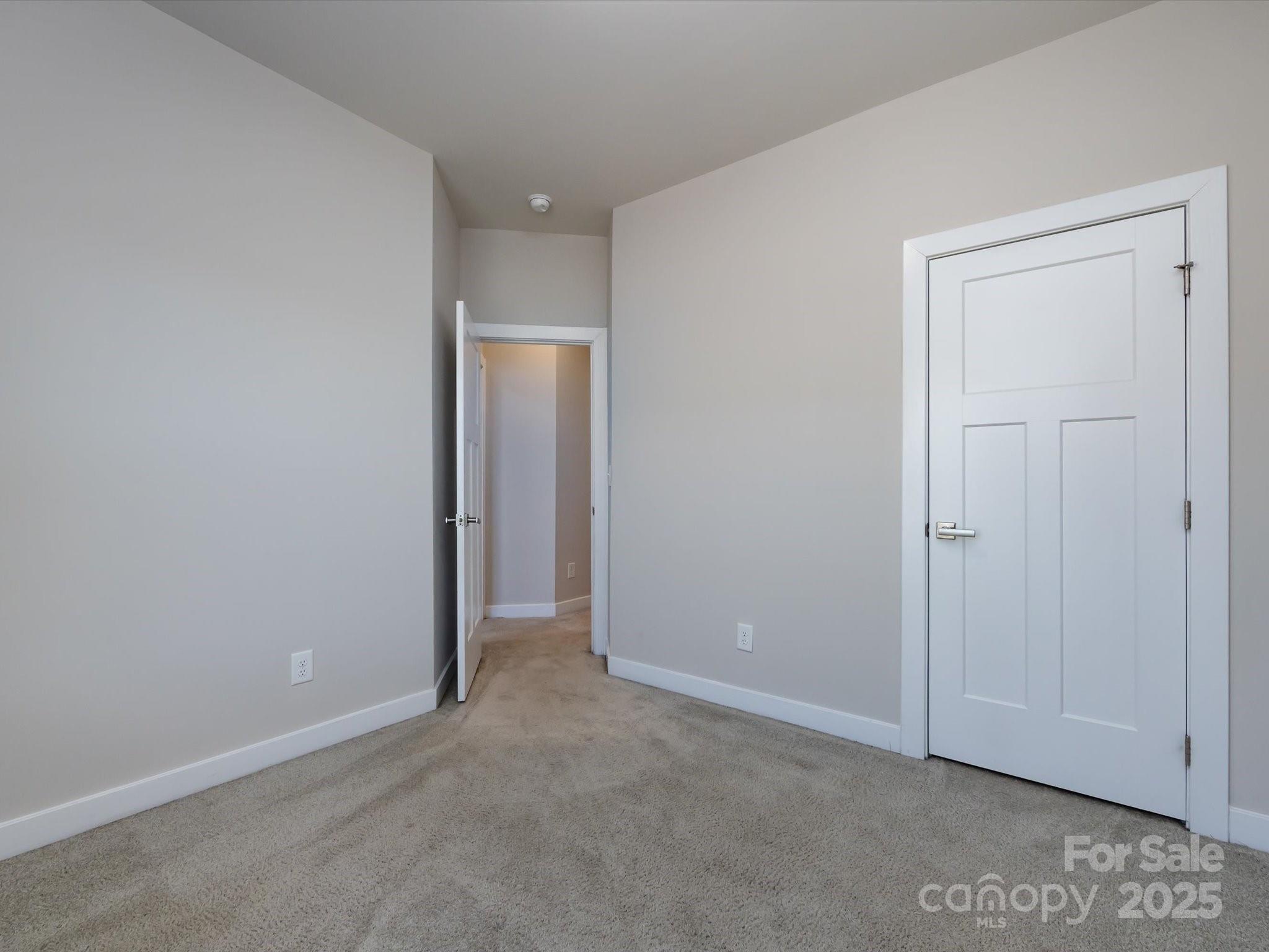 Townes of Oakhurst - Residential