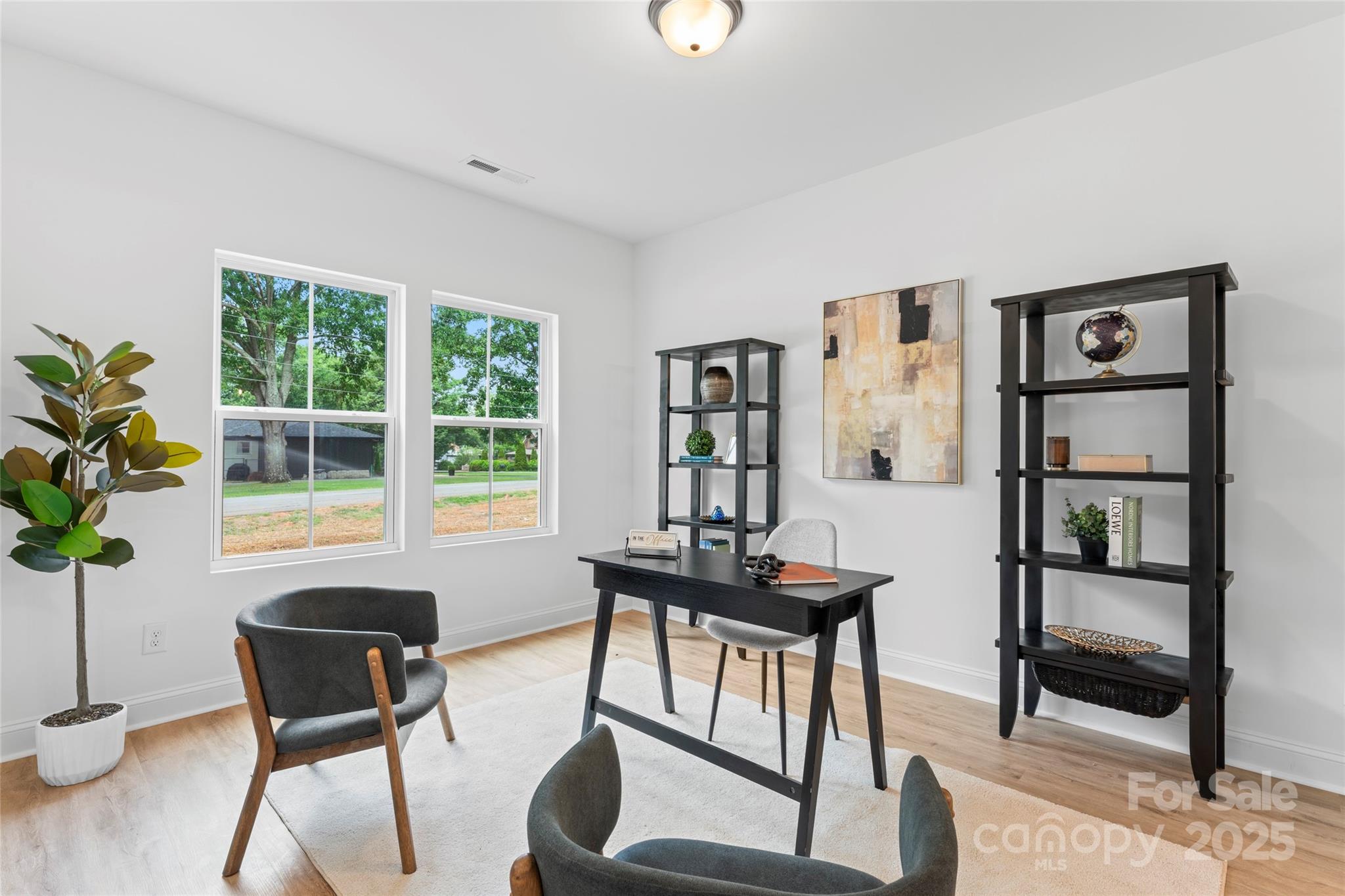 205 Henderson Circle