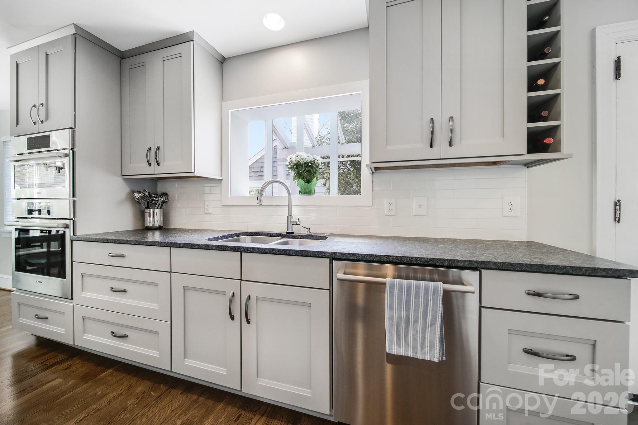 1325 Morningside Drive