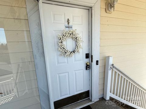 8668 Coralbell Lane 10 Charlotte NC 28213