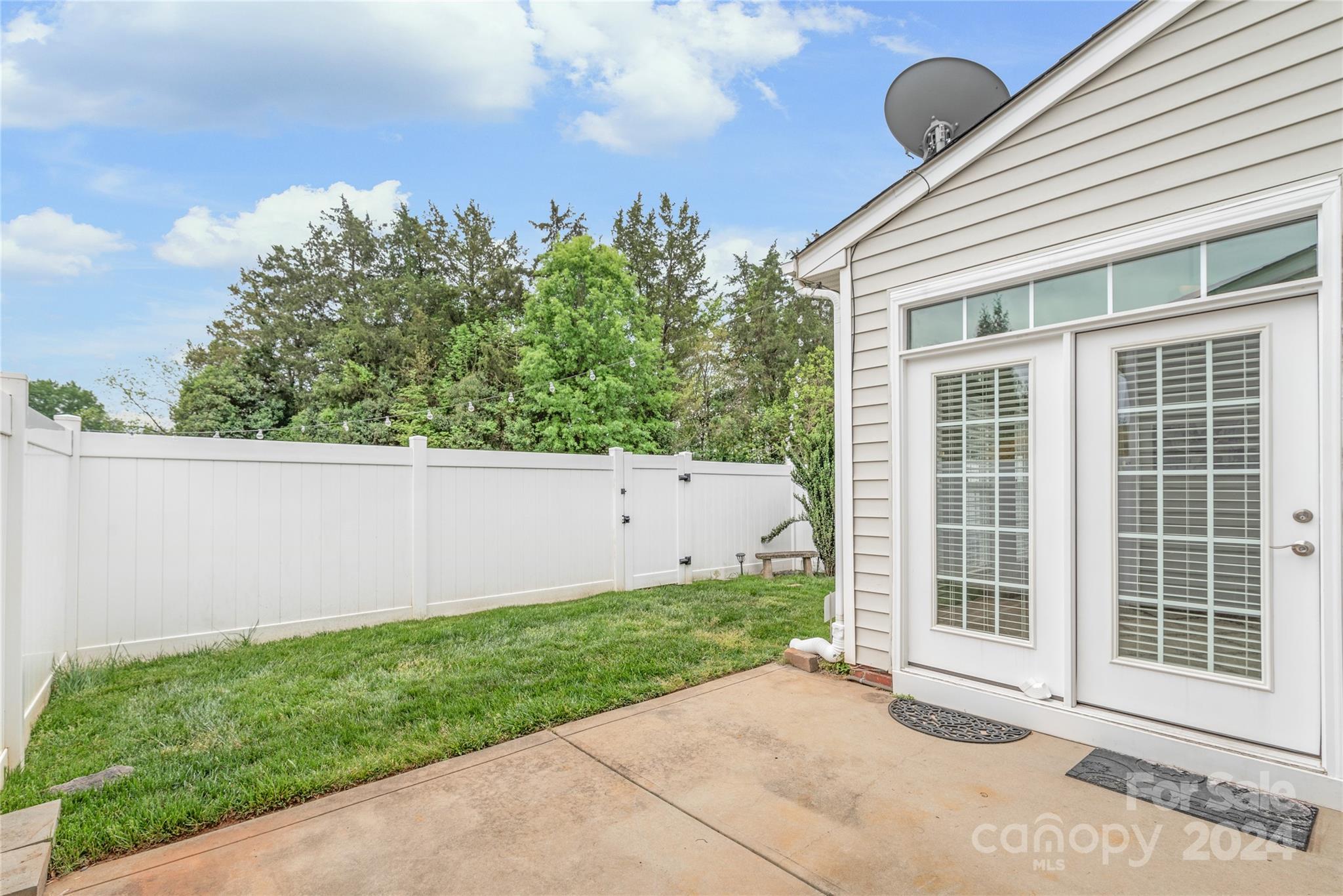 Fairway Townes - Residential