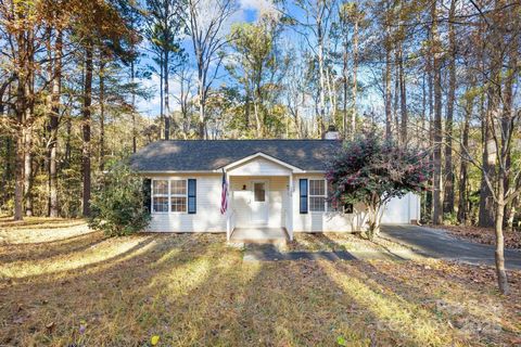 Photo of 129 Mills Valley Drive, Mooresville, NC 28117 (MLS # 4320048)