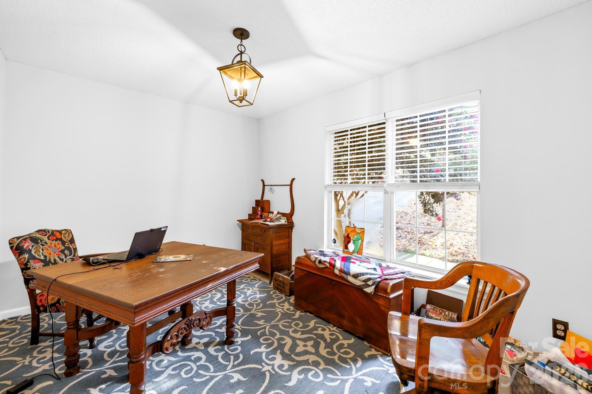 Mills Pond - Residential