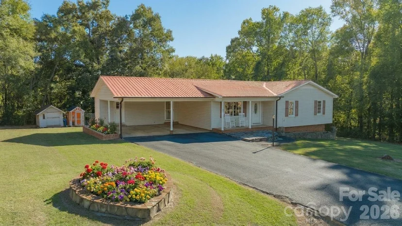 149 Seeley Drive Unit 43, photo 1 of 46