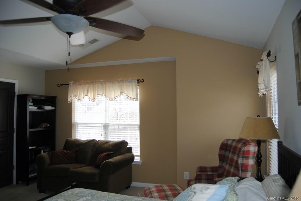 Ridge Pointe - Residential