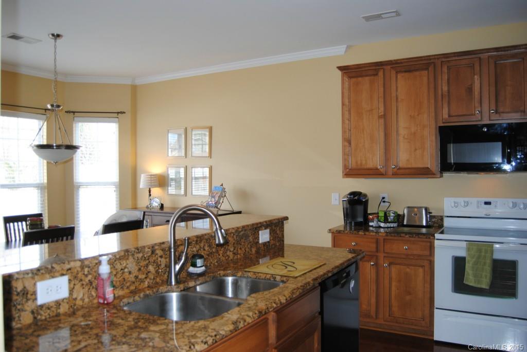 Ridge Pointe - Residential