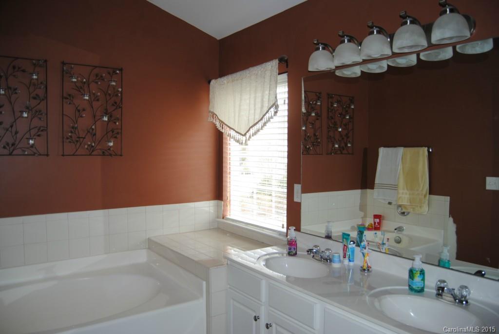 Ridge Pointe - Residential