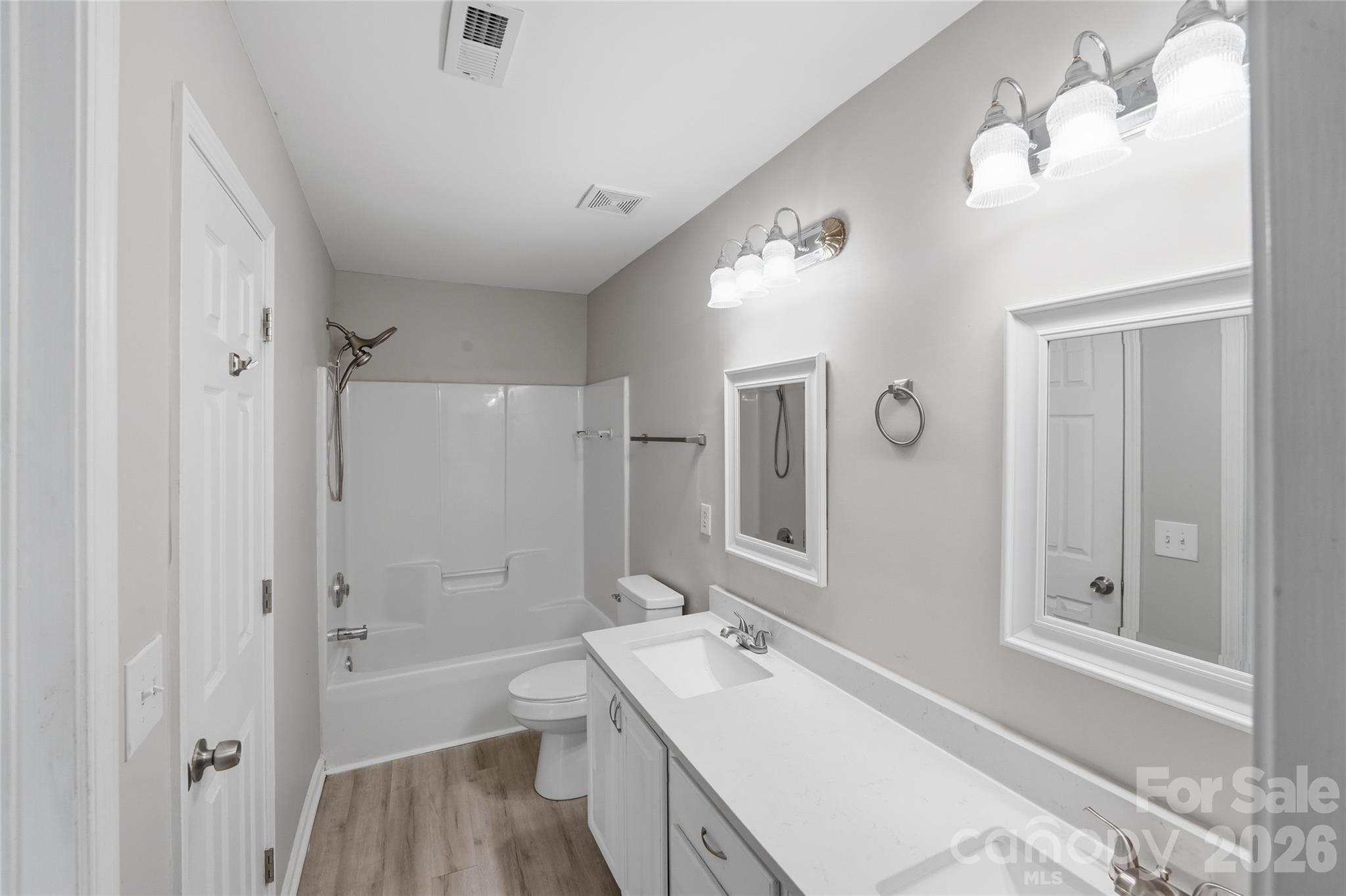 The Landing at Hickory Grove - Residential