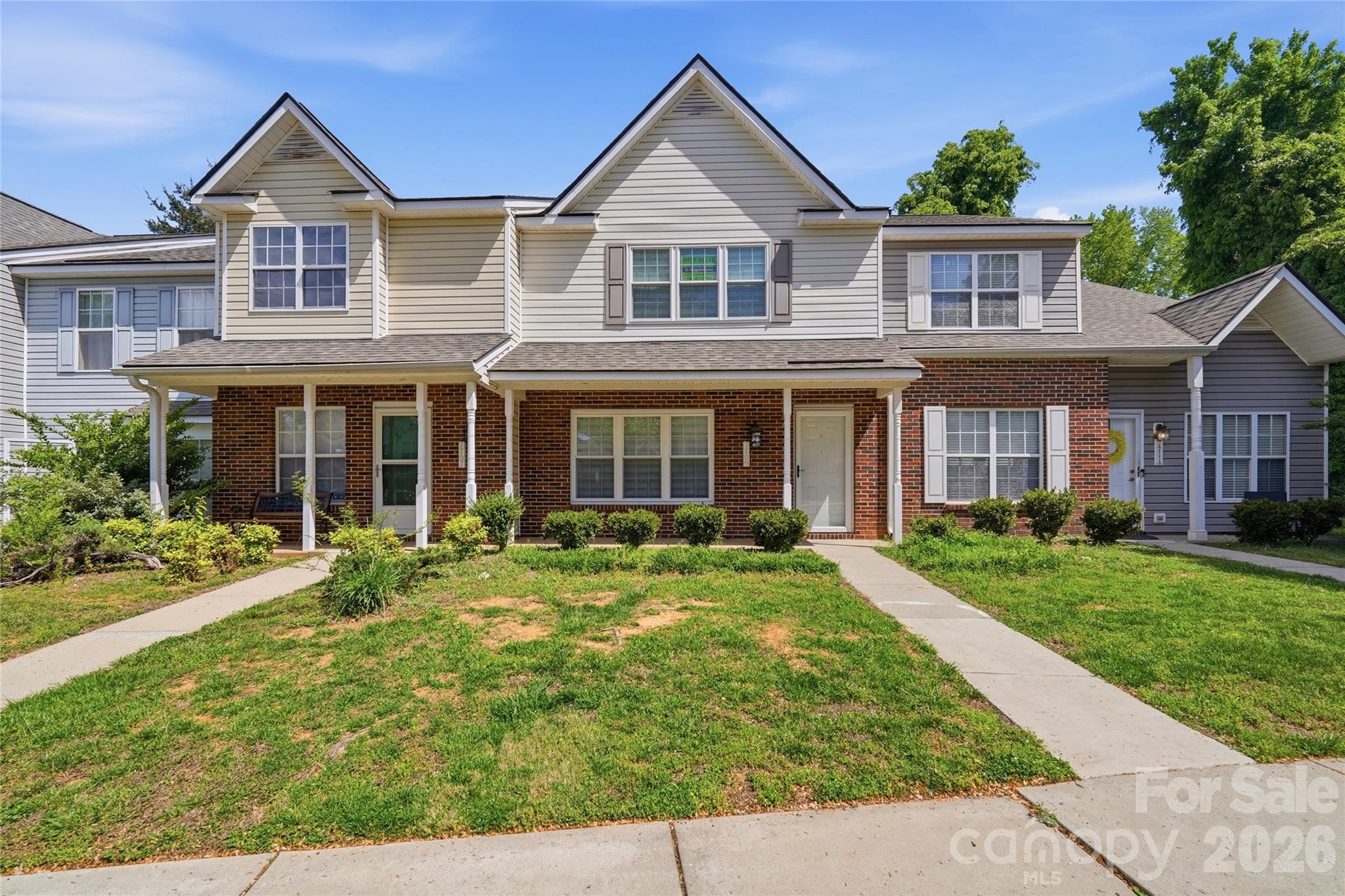 The Landing at Hickory Grove - Residential