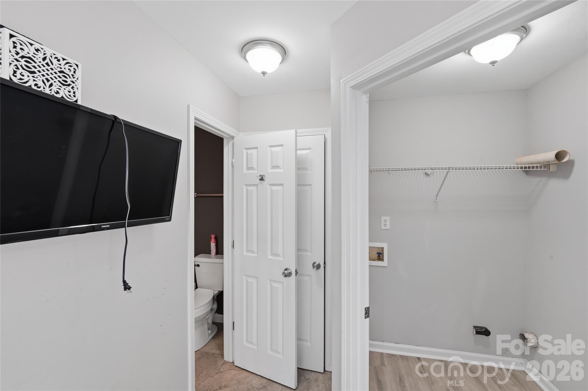 The Landing at Hickory Grove - Residential
