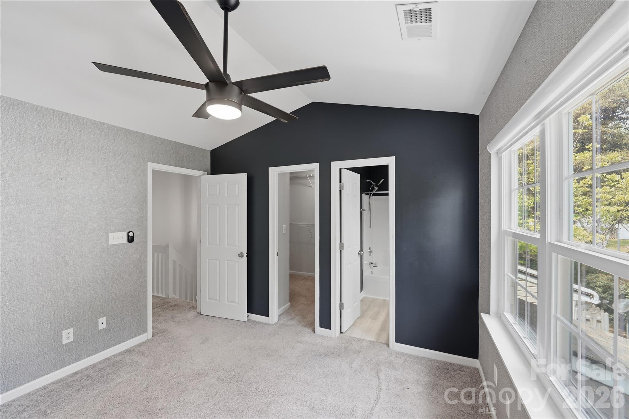The Landing at Hickory Grove - Residential