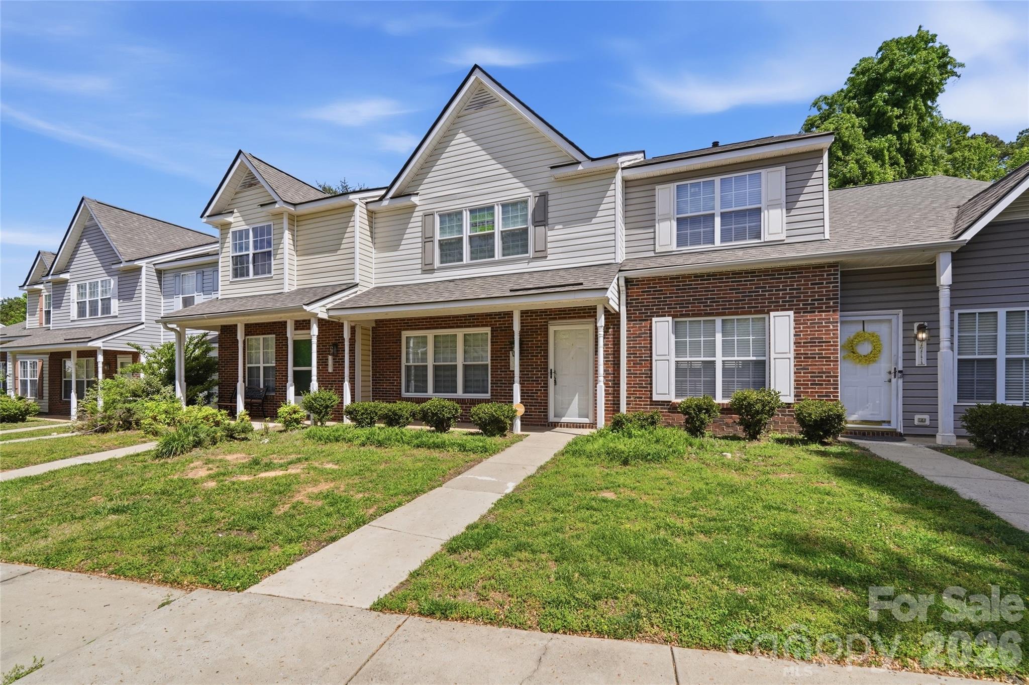 The Landing at Hickory Grove - Residential
