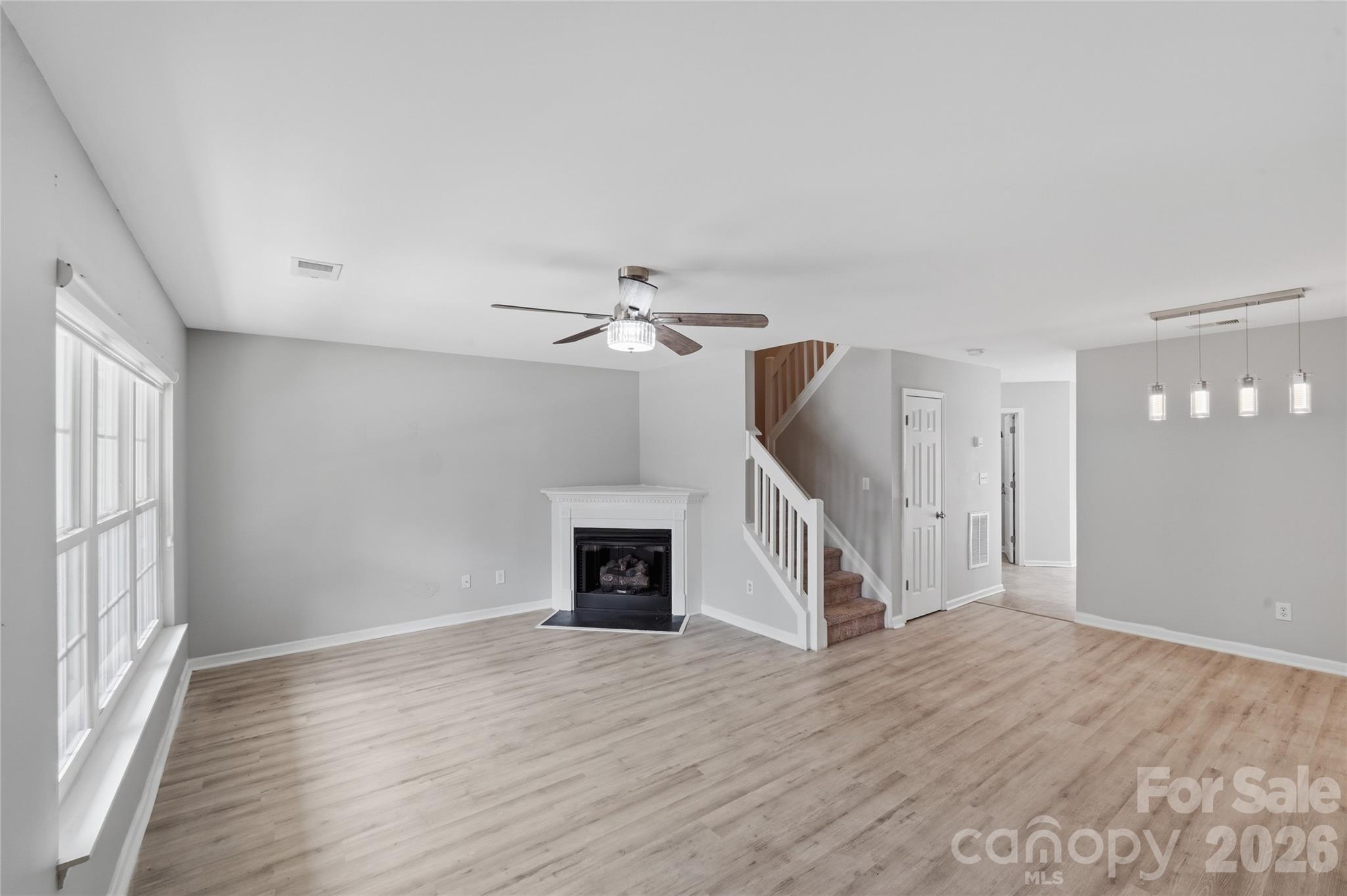 The Landing at Hickory Grove - Residential