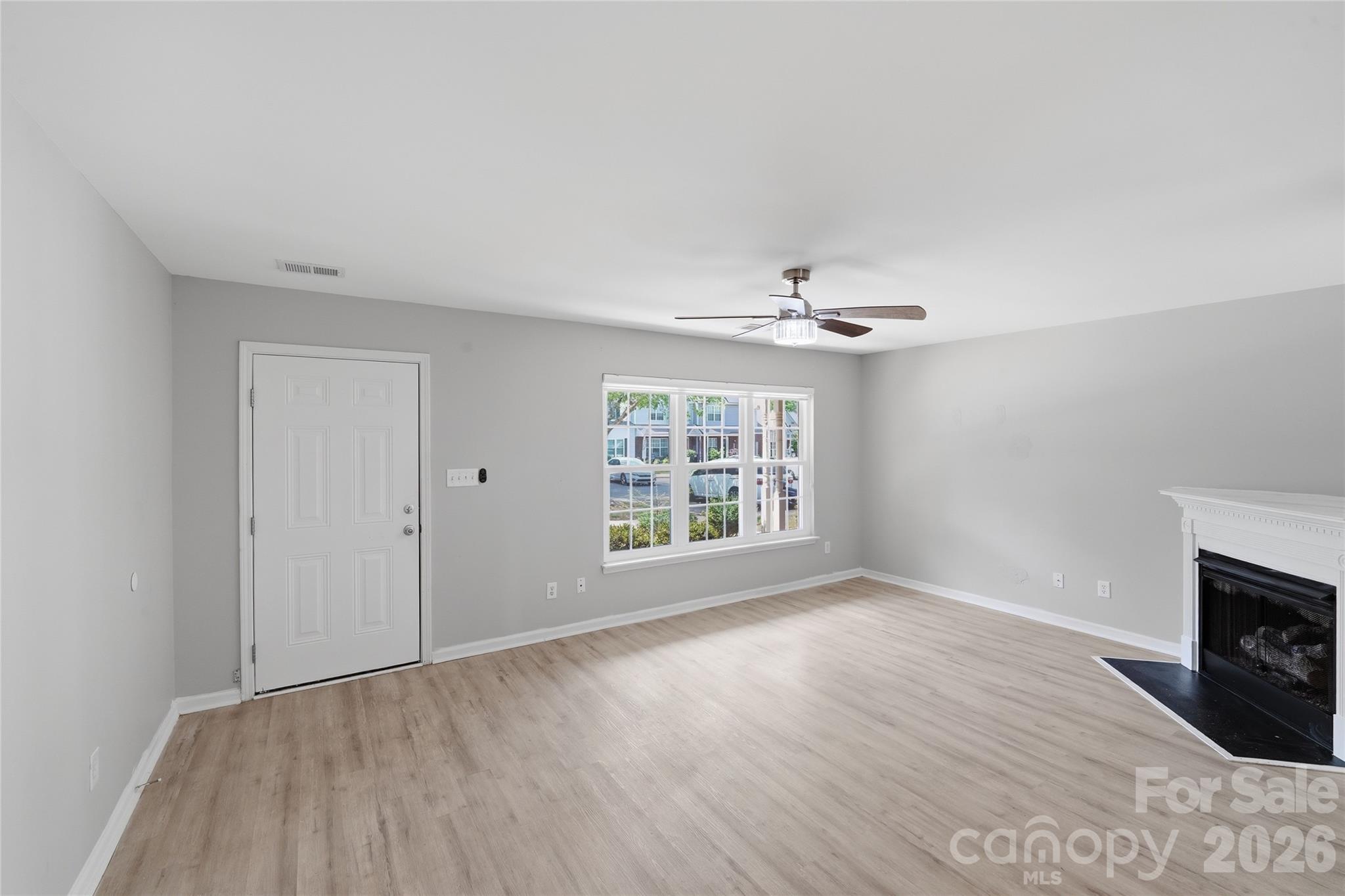 The Landing at Hickory Grove - Residential