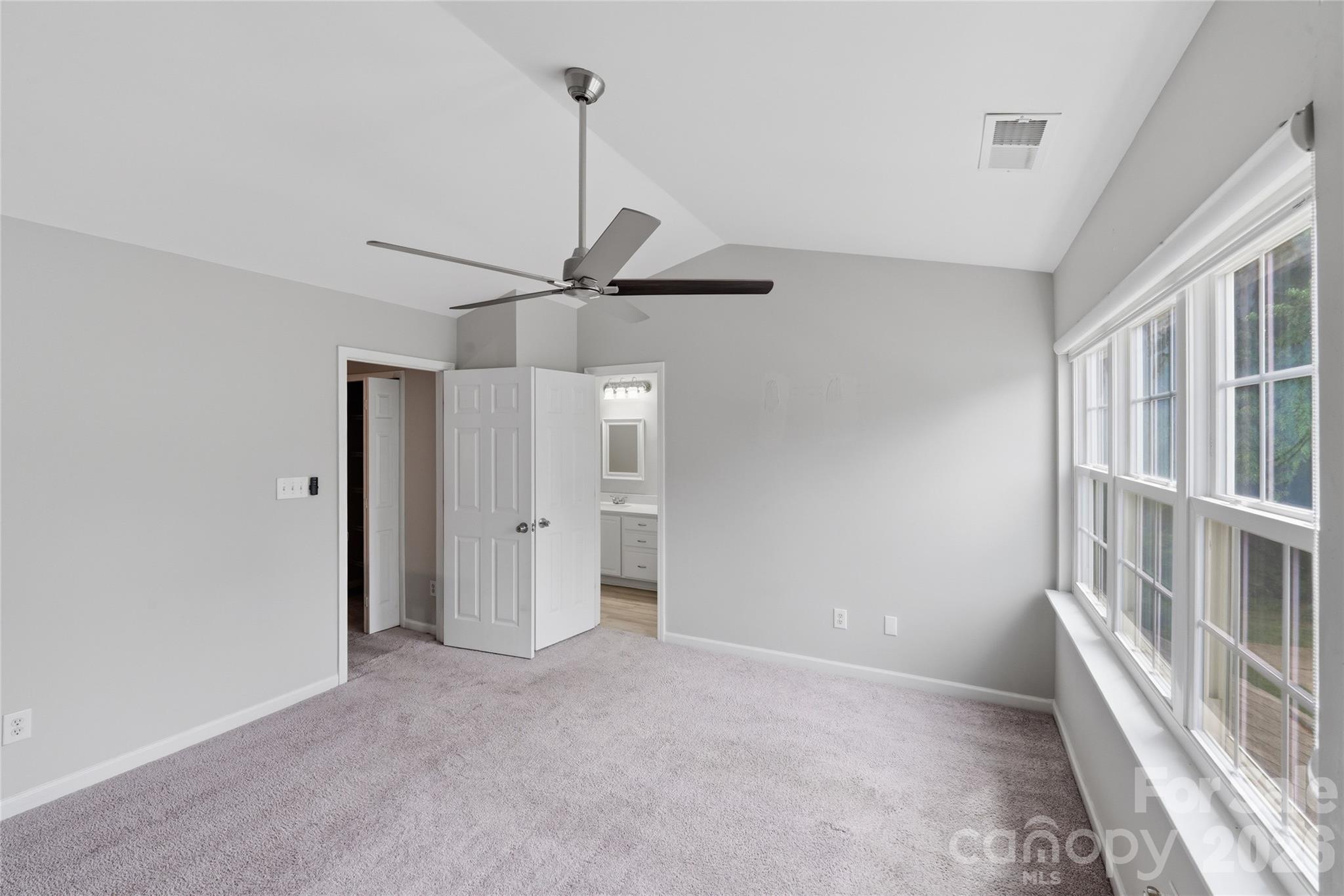 The Landing at Hickory Grove - Residential