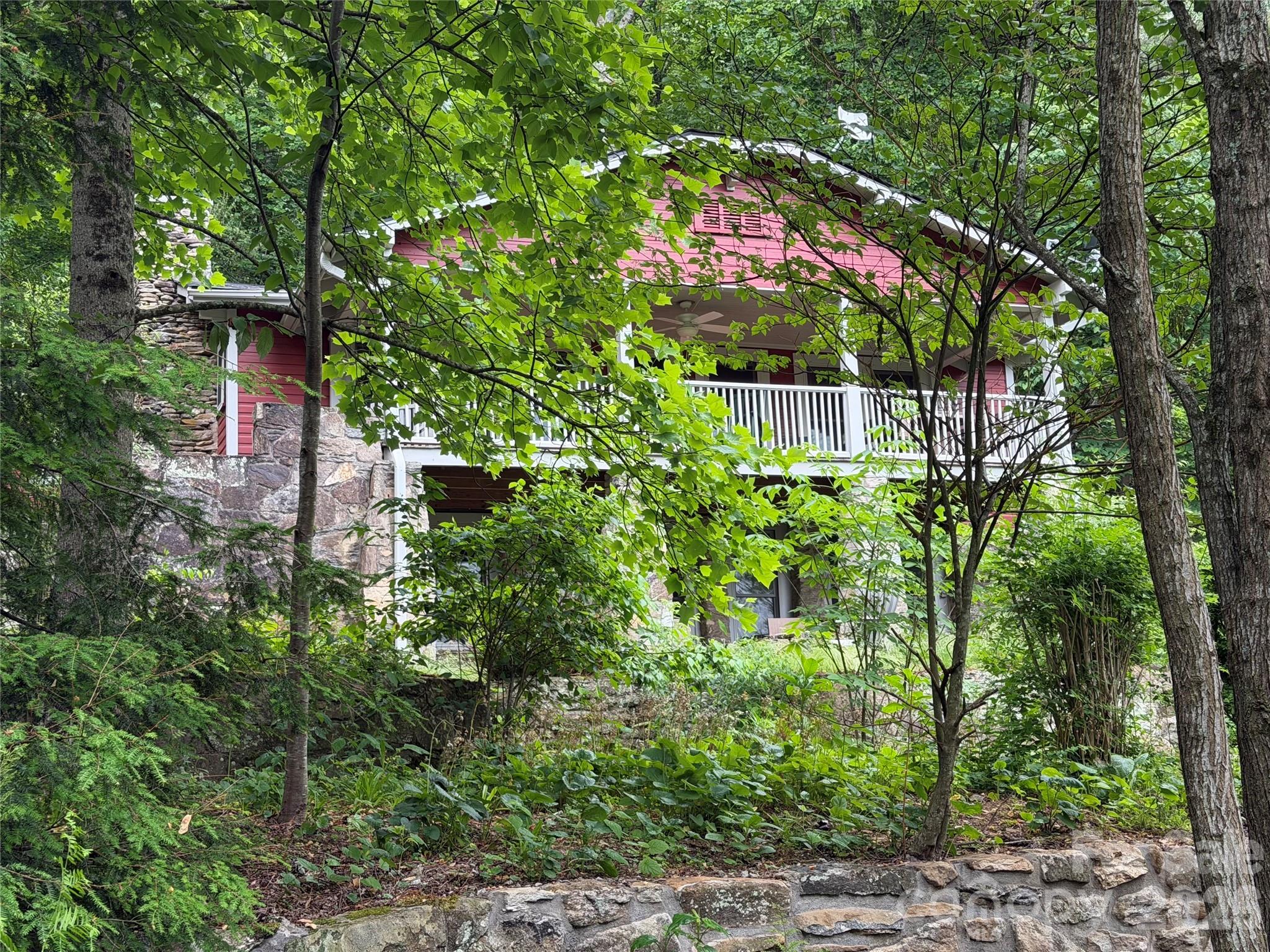 206 Chestnut Hill Road