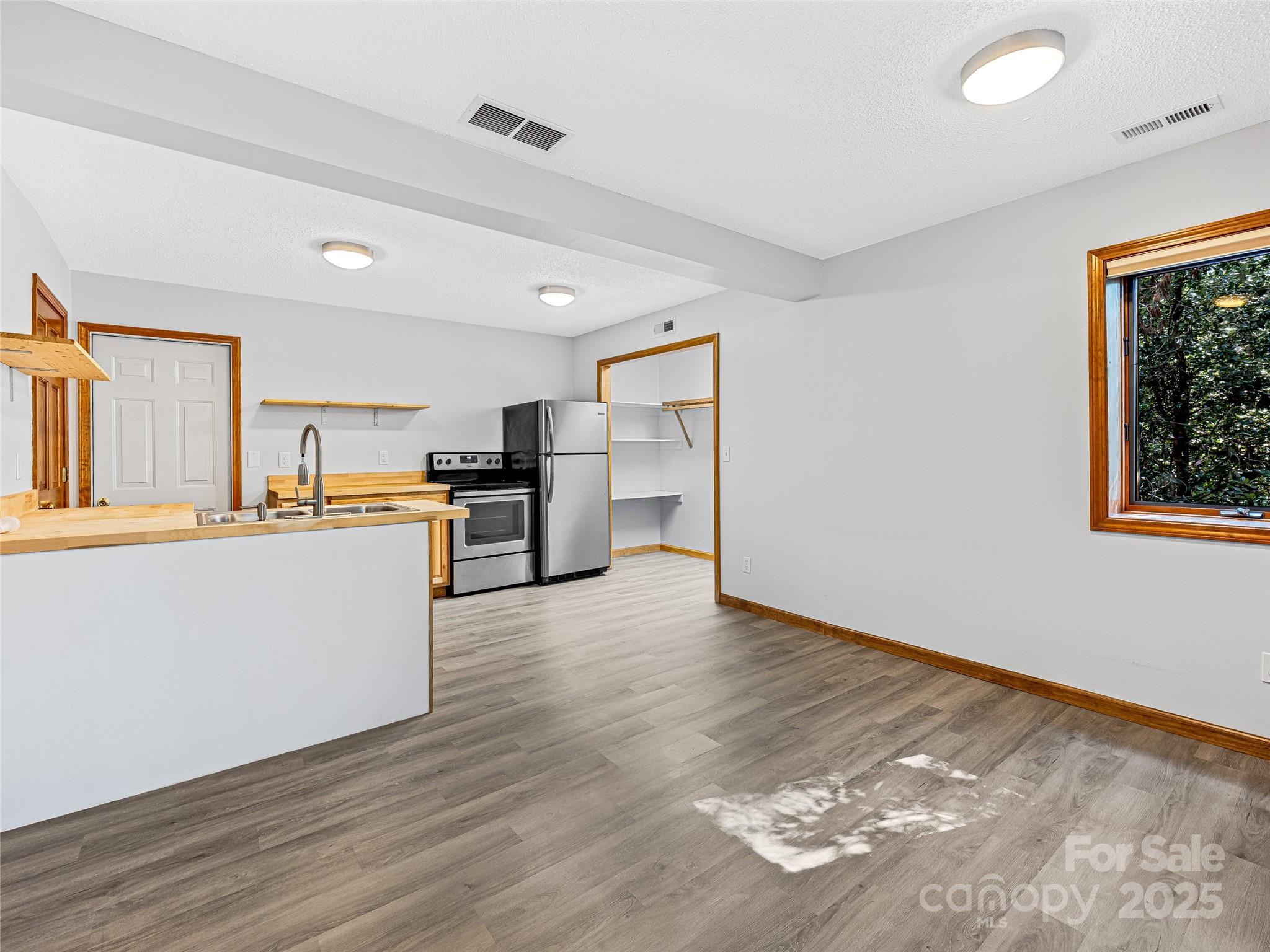 Village Of Country Creek - Residential