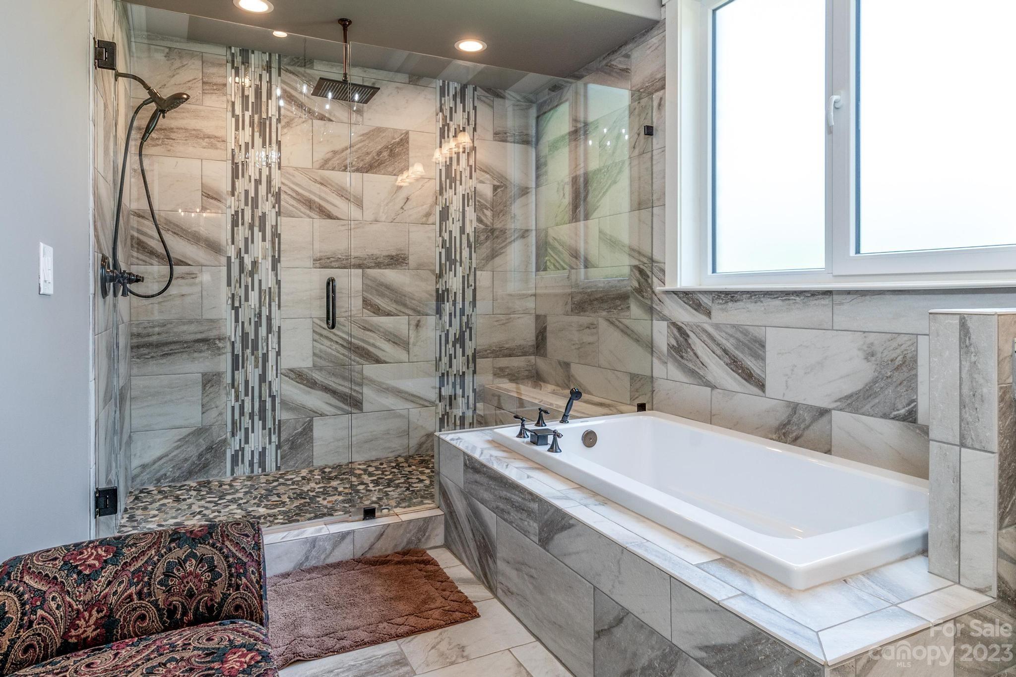 Norman Pointe - Residential