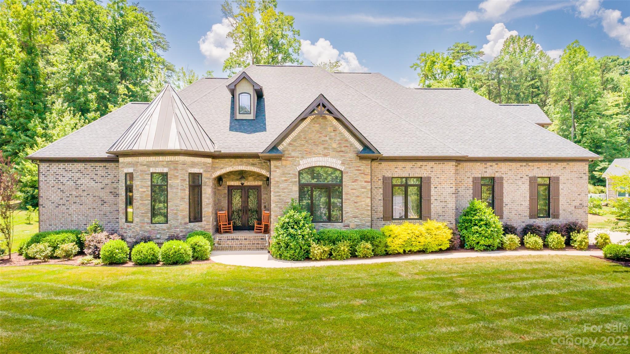 Norman Pointe - Residential