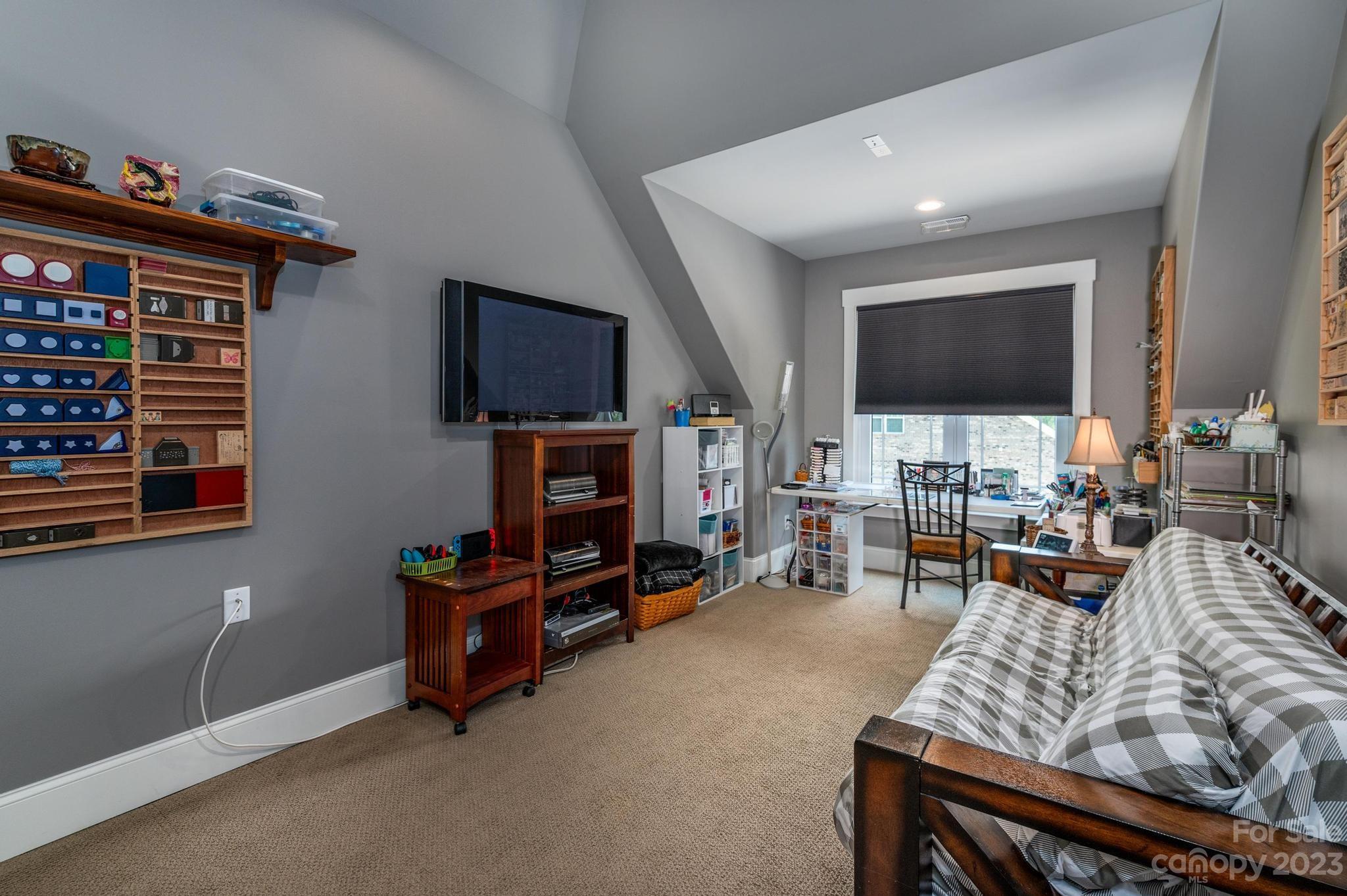 Norman Pointe - Residential